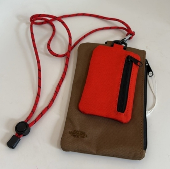 NEW! Free People Movement Half Time Double Pouch NWOT - Picture 9 of 14